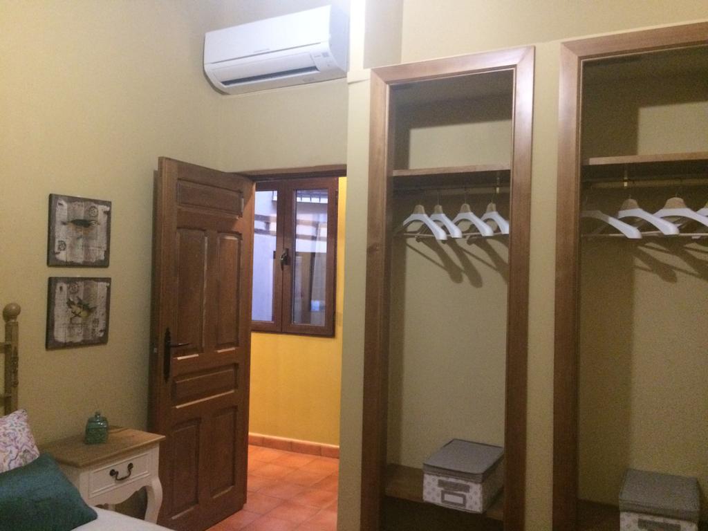 Apartamentos Coliseo Толедо Екстер'єр фото